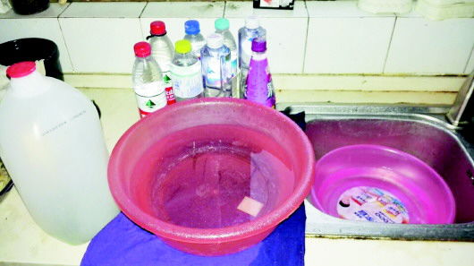 ����ͣ�˃ɻ�ˮ �@����ô�k��