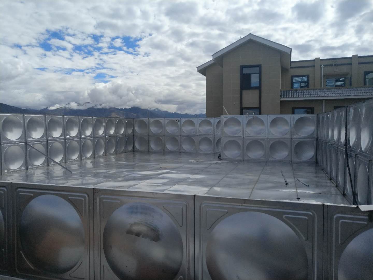 �W(xu��)У������ʽ�oؓ(f��)����ˮ�O(sh��)��ă�(y��u)�c(di��n)