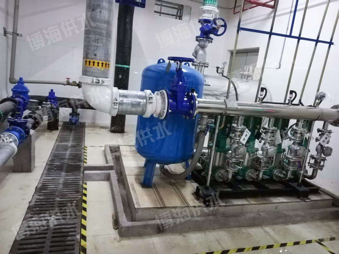 ���ö��ι�ˮ�O(sh��)��S�o(h��)�������L�O(sh��)��ʹ������