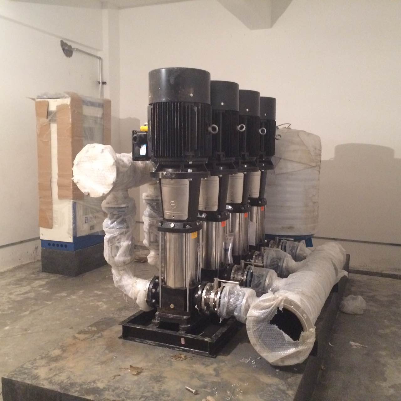 �ߌ�׃�l�㉺��ˮ�O(sh��)���Q����Щ��ˮ���}